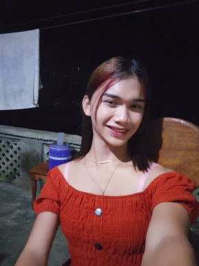 <span>Agata????, 25</span>&nbsp;<span style='width: 25px; height: 16px; float: right; background-image: url(/bitmaps/flags_small/PH.PNG)'>&nbsp;</span><br><span>Alibago, ฟิลิปปินส์</span>&nbsp;<input type='button' class='joinbtn' style='float: right' value='JOIN NOW' />