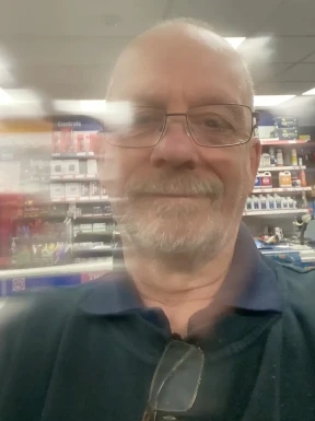 English men looking for love