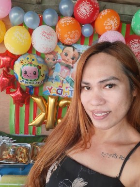 <span>Sandara, 37</span> <span style='width: 25px; height: 16px; float: right; background-image: url(/bitmaps/flags_small/PH.PNG)'> </span><span style='float: right;margin-right: 20px;'><i class='fa fa-heart'></i> 23</span><br><span>Makati, Philippines</span> <input type='button' class='joinbtn' style='float: right' value='JOIN NOW' />