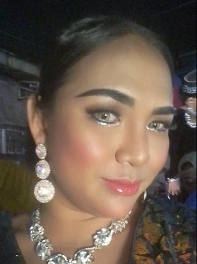 Thai ladyboys for dating / Ladyboys from Philippines for dating