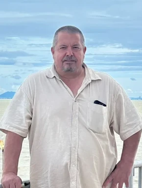 American men looking for love