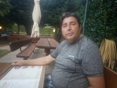 <span>Giovanni, 56</span> <span style='width: 25px; height: 16px; float: right; background-image: url(/bitmaps/flags_small/IT.PNG)'> </span><br><span>Gavardo, Italy</span> <input type='button' class='joinbtn' style='float: right' value='JOIN NOW' />