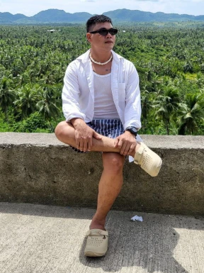 Foreign men for dating