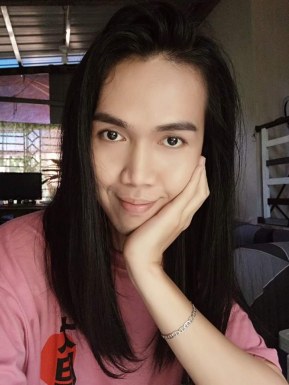 <span>Junar, 33</span> <span style='width: 25px; height: 16px; float: right; background-image: url(/bitmaps/flags_small/PH.PNG)'> </span><br><span>Antipolo, Philippines</span> <input type='button' class='joinbtn' style='float: right' value='JOIN NOW' />