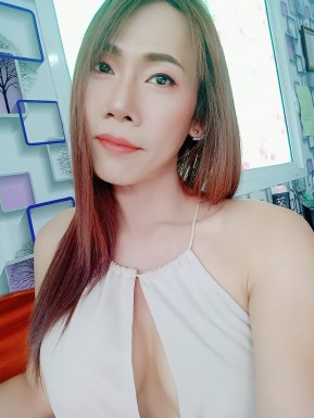 <span>Matika, 42</span> <span style='width: 25px; height: 16px; float: right; background-image: url(/bitmaps/flags_small/TH.PNG)'> </span><br><span>Bangkok, Thailand</span> <input type='button' class='joinbtn' style='float: right' value='JOIN NOW' />