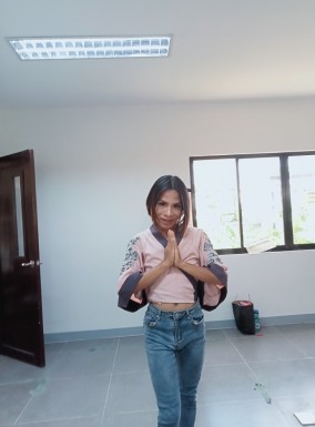 <span>Chantal, 25</span> <span style='width: 25px; height: 16px; float: right; background-image: url(/bitmaps/flags_small/PH.PNG)'> </span><br><span>Lapaz, Philippines</span> <input type='button' class='joinbtn' style='float: right' value='JOIN NOW' />