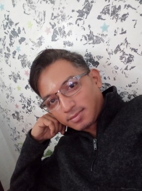 <span>Marvin Anthony, 38</span> <span style='width: 25px; height: 16px; float: right; background-image: url(/bitmaps/flags_small/PH.PNG)'> </span><br><span>San Pedro, Philippines</span> <input type='button' class='joinbtn' style='float: right' value='JOIN NOW' />
