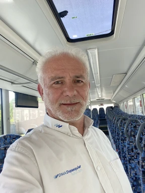 <span>Fabrice, 55</span> <span style='width: 25px; height: 16px; float: right; background-image: url(/bitmaps/flags_small/FR.PNG)'> </span><br><span>Metz, Франція</span> <input type='button' class='joinbtn' style='float: right' value='JOIN NOW' />