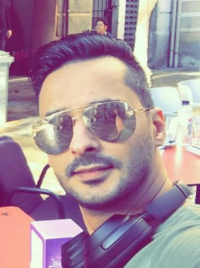 Foreign men for dating