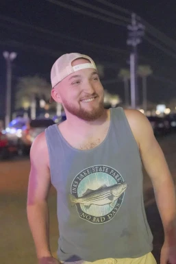 <span>Dave, 26</span> <span style='width: 25px; height: 16px; float: right; background-image: url(/bitmaps/flags_small/US.PNG)'> </span><br><span>Houston, アメリカ合衆国</span> <input type='button' class='joinbtn' style='float: right' value='JOIN NOW' />