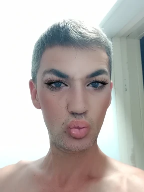 Thai ladyboys for dating / Ladyboys from Philippines for dating