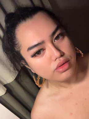 Thai ladyboys for dating / Ladyboys from Philippines for dating