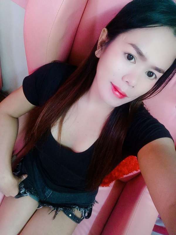 Im here looking for a serious relationship who love me and kind on me.<br>.if you want me then message in my Skype (gumaga_sam@yahoo.com)<br>And my WhatsApp (+639291396353)